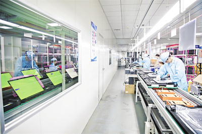 2022年武漢都市圈地區(qū)生產(chǎn)總值突破3.2萬億元 信息科技引領(lǐng)下的經(jīng)濟(jì)亮點(diǎn)紛呈